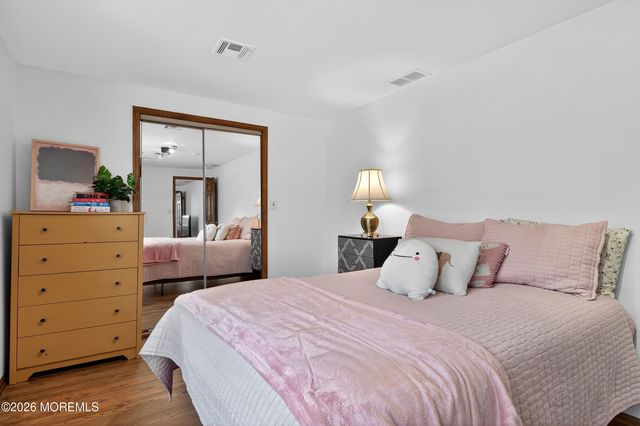 76 Telegraph Hill Road, Holmdel, NJ 07733
