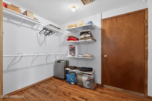 76 Telegraph Hill Road, Holmdel, NJ 07733