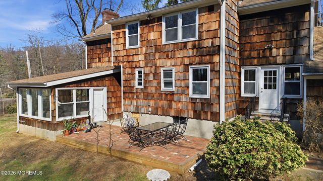 76 Telegraph Hill Road, Holmdel, NJ 07733