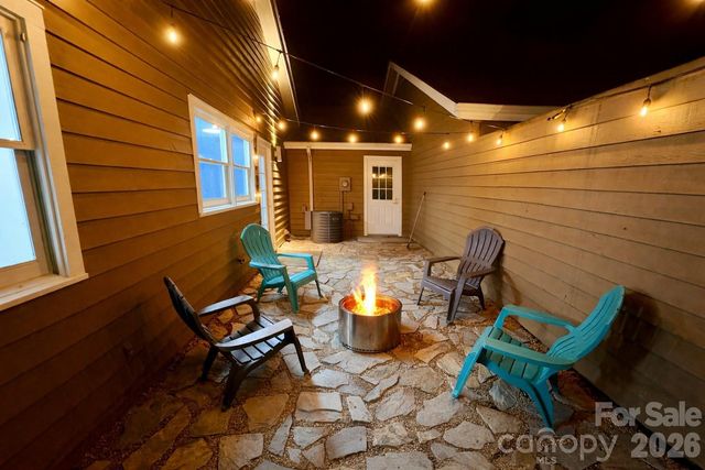 13 Laurel Place, Asheville, NC 28803