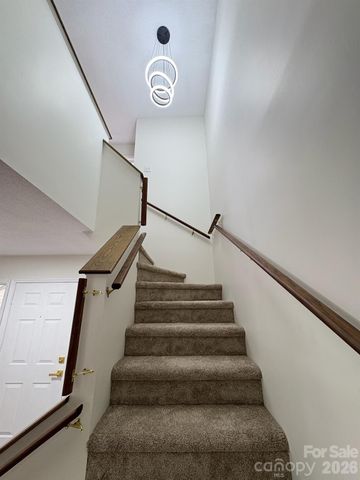 13 Laurel Place, Asheville, NC 28803