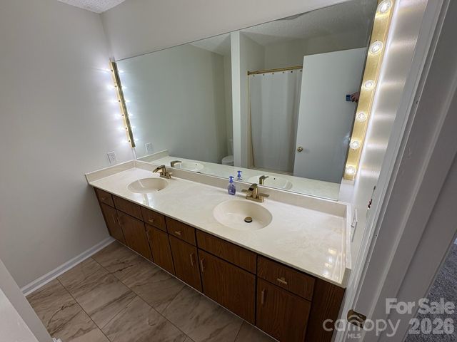 13 Laurel Place, Asheville, NC 28803