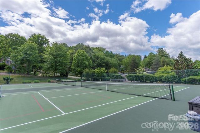 13 Laurel Place, Asheville, NC 28803