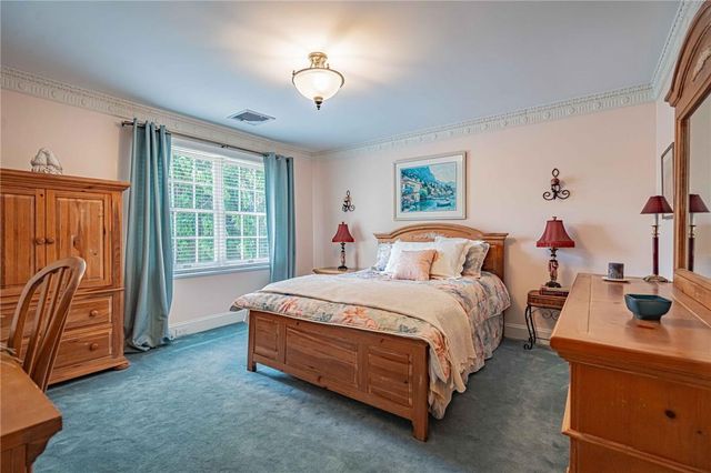 1487 Shelburne Court, Allentown City, PA 18104