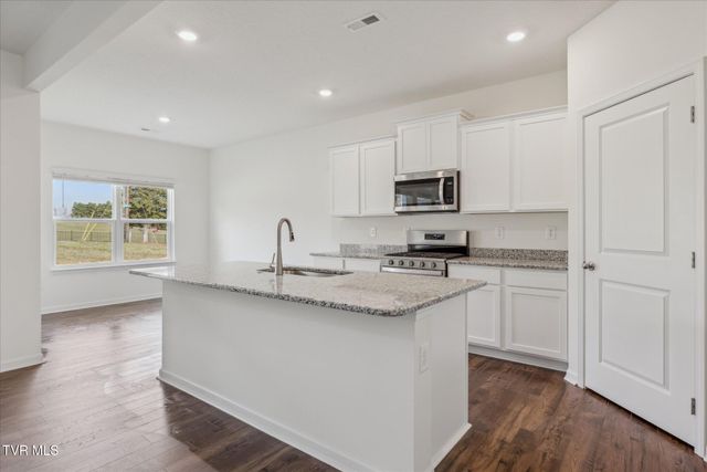 511 Fieldcrest Road, Blountville, TN 37617