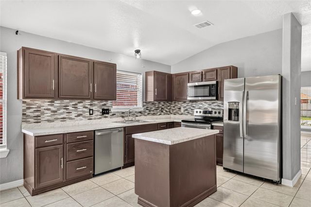 10515 Evergreen Street, Baytown, TX 77523