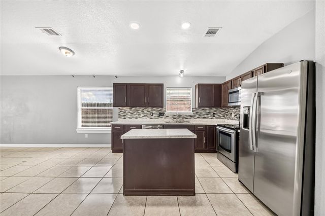 10515 Evergreen Street, Baytown, TX 77523