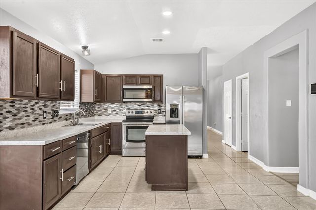 10515 Evergreen Street, Baytown, TX 77523