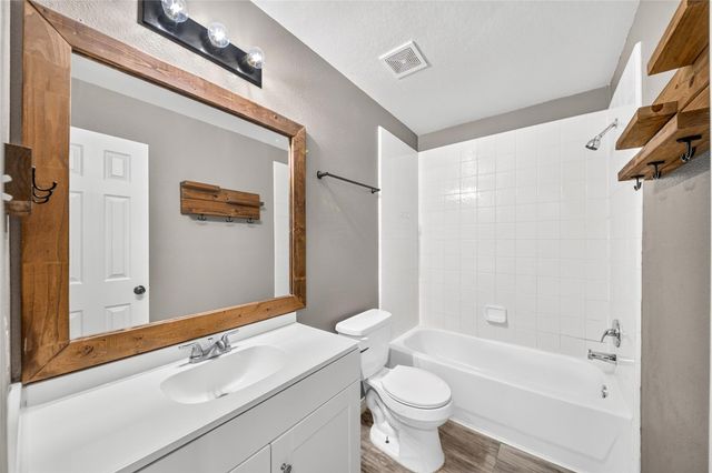 10515 Evergreen Street, Baytown, TX 77523