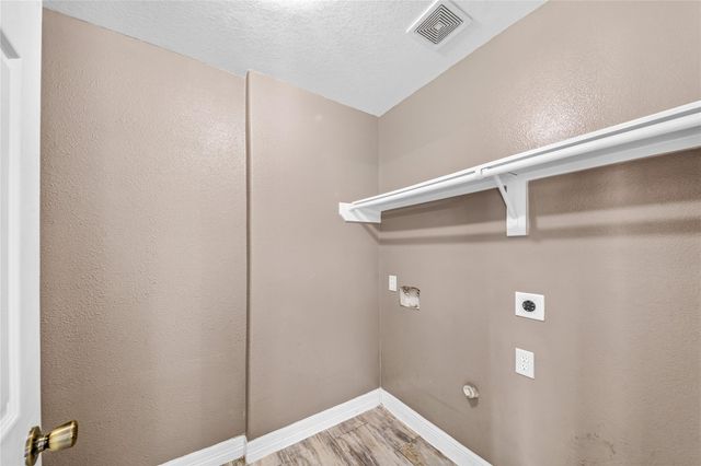 10515 Evergreen Street, Baytown, TX 77523