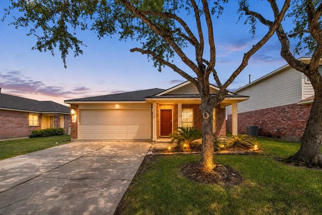 10515 Evergreen Street, Baytown, TX 77523