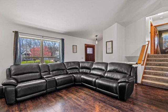 2521 Brittany LANE, East Troy, WI 53120