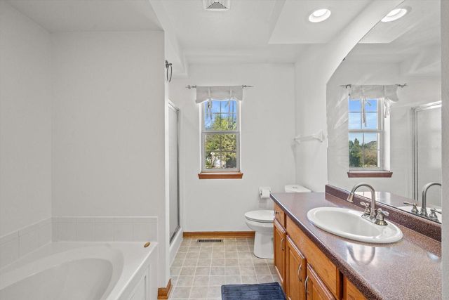 2521 Brittany LANE, East Troy, WI 53120