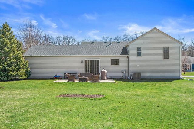 2521 Brittany LANE, East Troy, WI 53120