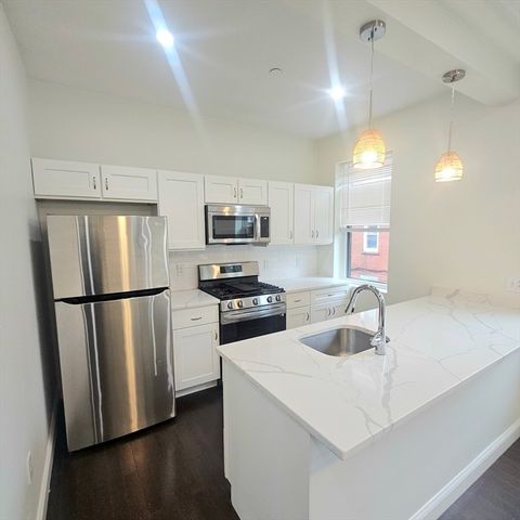 49 Charter Street 4, Boston, MA 02113
