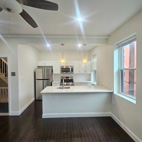 49 Charter Street 4, Boston, MA 02113
