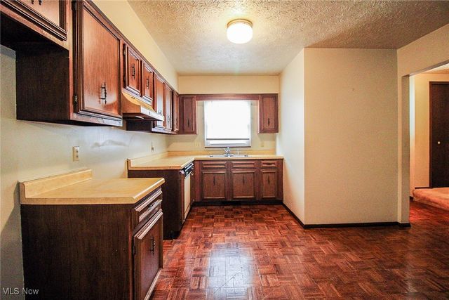 3970-3972 Dunbar Street, Austintown, OH 44515