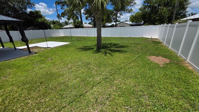 2135 SW 19th Ave Avenue SW, Vero Beach, FL 32962