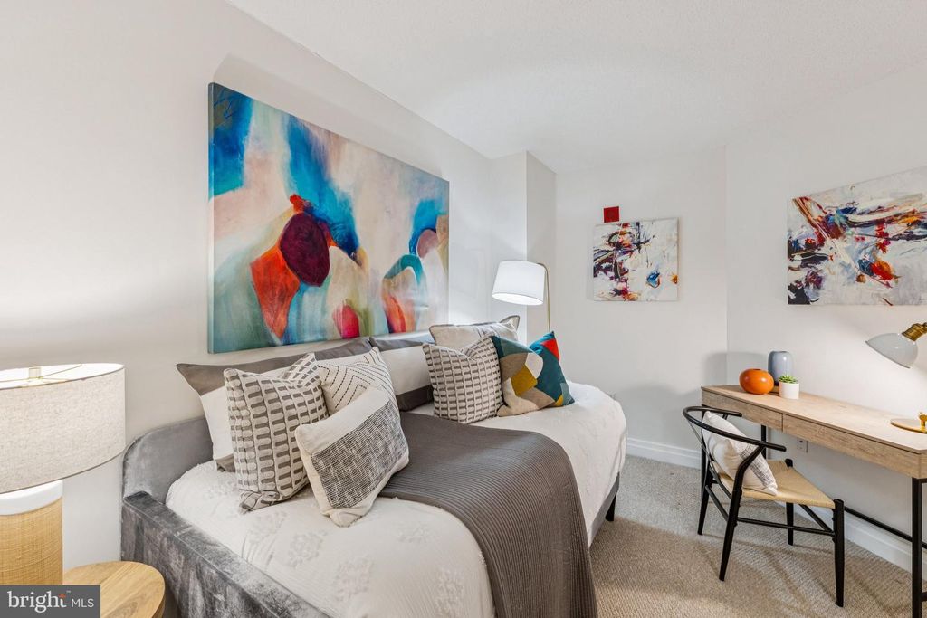 915 E ST NW #309, Washington, DC 20004