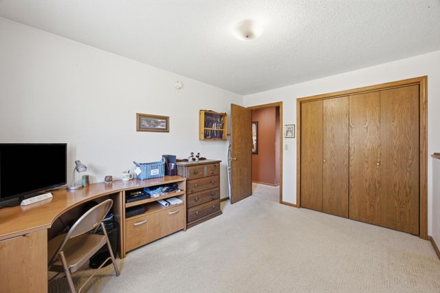 3626 22nd Street S, Fargo, ND 58104