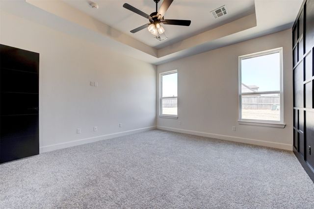 5700 Gold Stone Court, Mustang, OK 73064