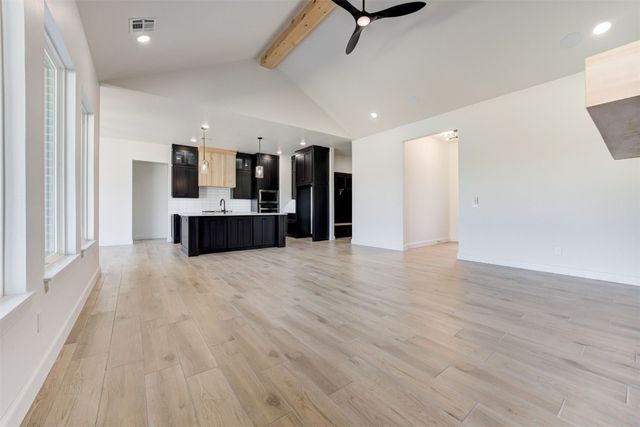 5700 Gold Stone Court, Mustang, OK 73064