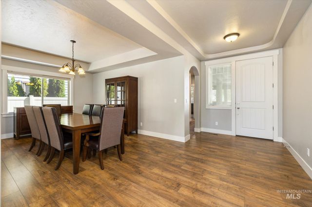 847 N Tullshire Way, Eagle, ID 83616