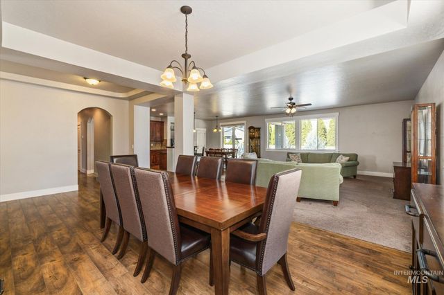 847 N Tullshire Way, Eagle, ID 83616