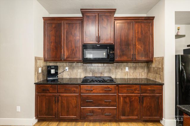 847 N Tullshire Way, Eagle, ID 83616