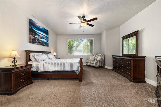 847 N Tullshire Way, Eagle, ID 83616