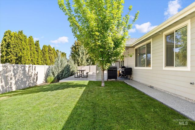 847 N Tullshire Way, Eagle, ID 83616