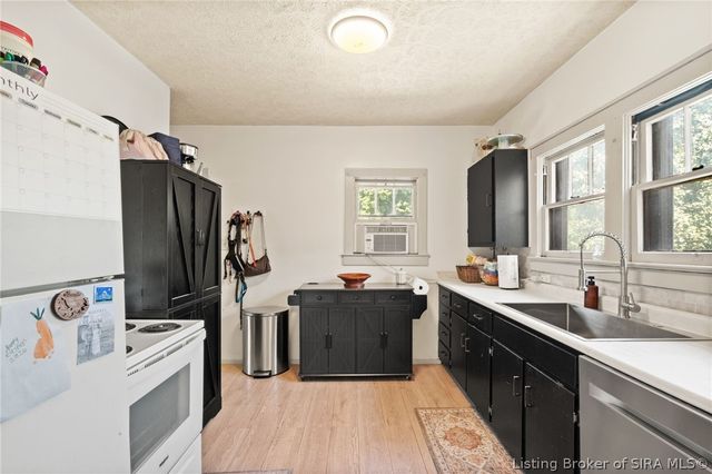 722 W 7th Street, New Albany, IN 47150