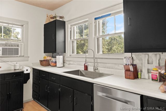 722 W 7th Street, New Albany, IN 47150