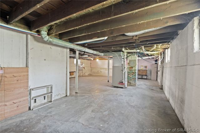 722 W 7th Street, New Albany, IN 47150