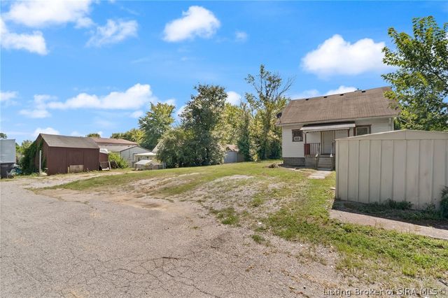 722 W 7th Street, New Albany, IN 47150