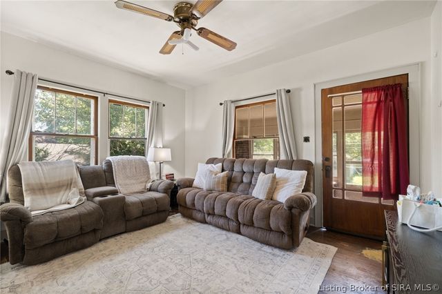 722 W 7th Street, New Albany, IN 47150
