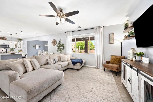 11148 W Dawnlight Drive, Marana, AZ 85653