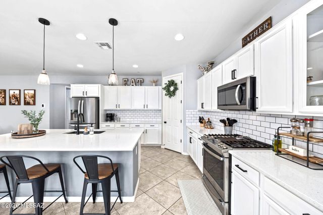 11148 W Dawnlight Drive, Marana, AZ 85653