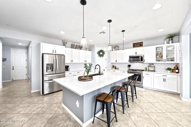 11148 W Dawnlight Drive, Marana, AZ 85653