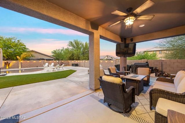 11148 W Dawnlight Drive, Marana, AZ 85653