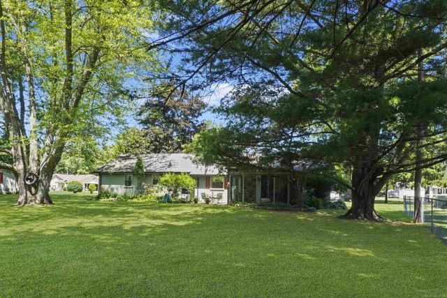 4459 Cambridge Drive, Port Huron Twp, MI 48060