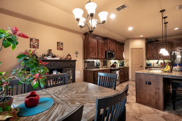 107 Manor Lane, Waxahachie, TX 75165