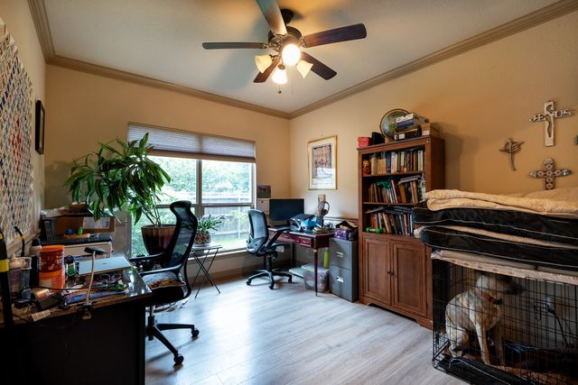 107 Manor Lane, Waxahachie, TX 75165