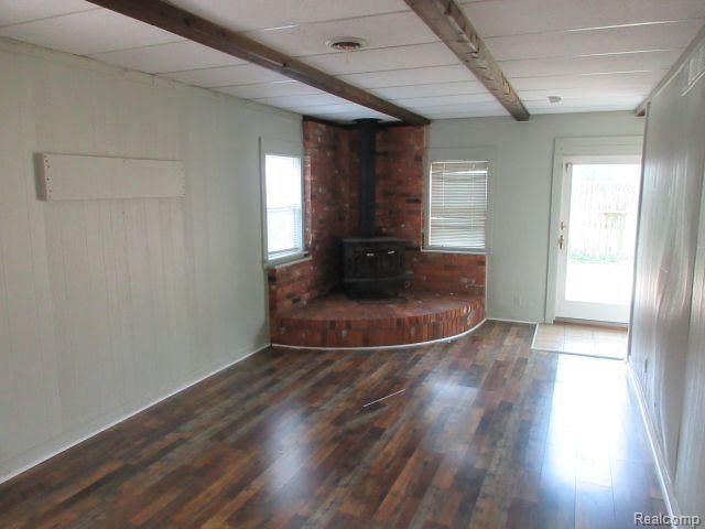 4059 Chenlot Lane, Waterford, MI 48328