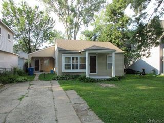 4059 Chenlot Lane, Waterford, MI 48328