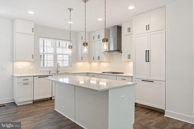 1876 MICHAEL FARADAY DR, Reston, VA 20190