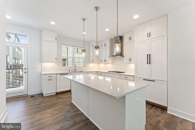 1876 MICHAEL FARADAY DR, Reston, VA 20190