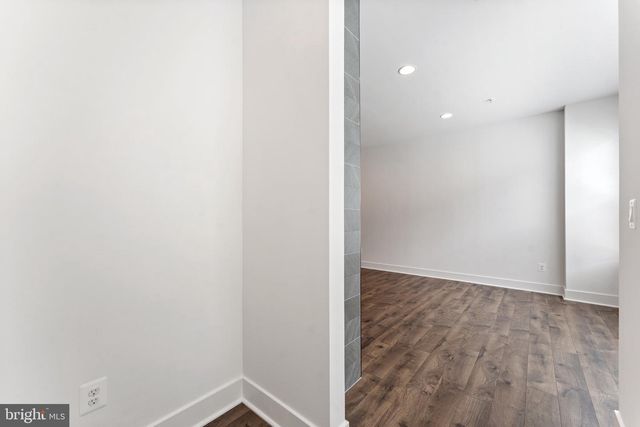 1876 MICHAEL FARADAY DR, Reston, VA 20190