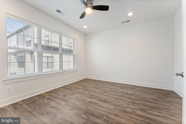 1876 MICHAEL FARADAY DR, Reston, VA 20190
