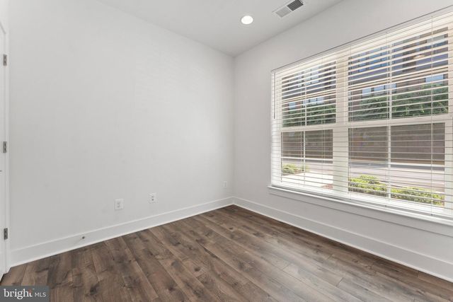 1876 MICHAEL FARADAY DR, Reston, VA 20190